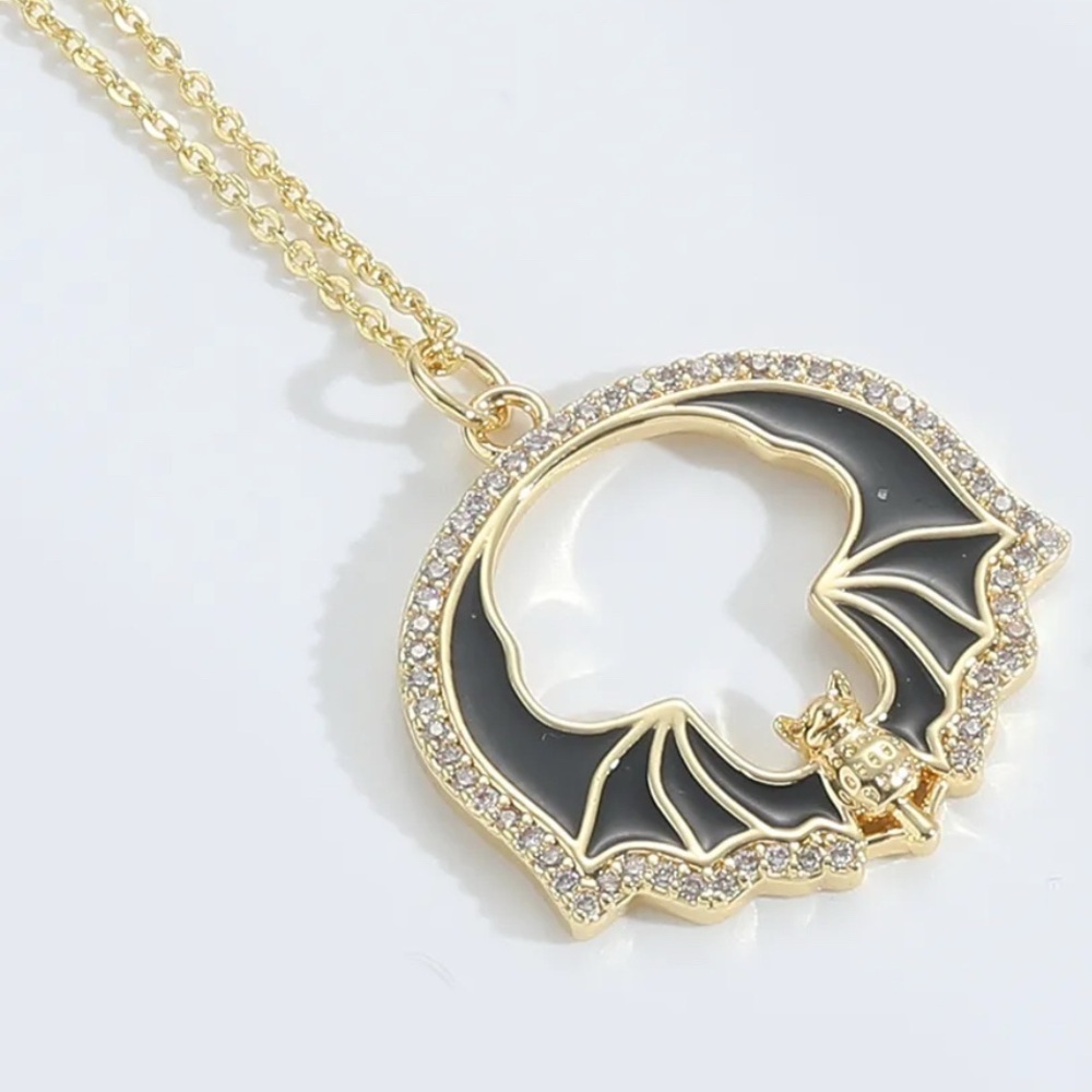 14K Gold Gothic Black Bat W/ Zircon Inlay Outline Enameled Pendant Necklace Punk
